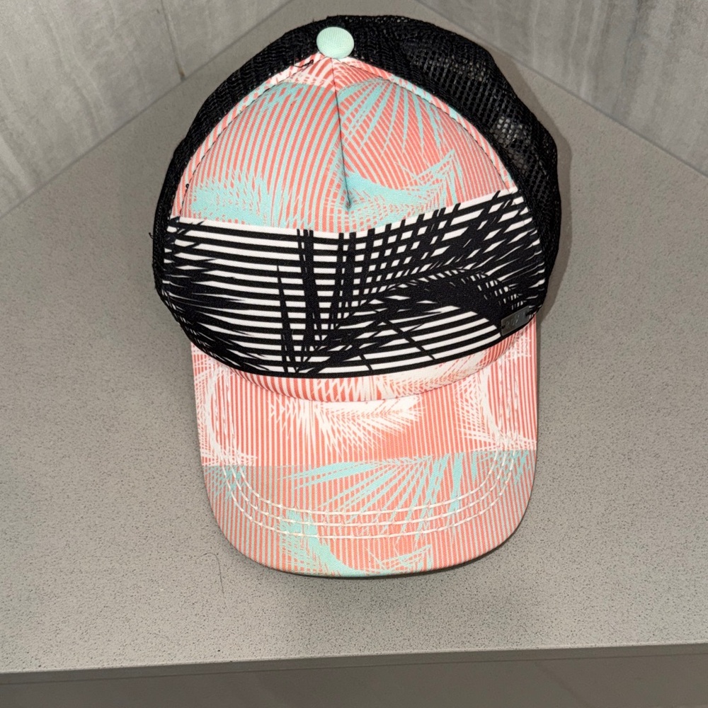 Roxy Black and White Mesh Cap